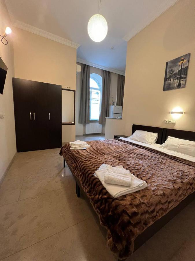 تبليسي Hotel Grandis المظهر الخارجي الصورة