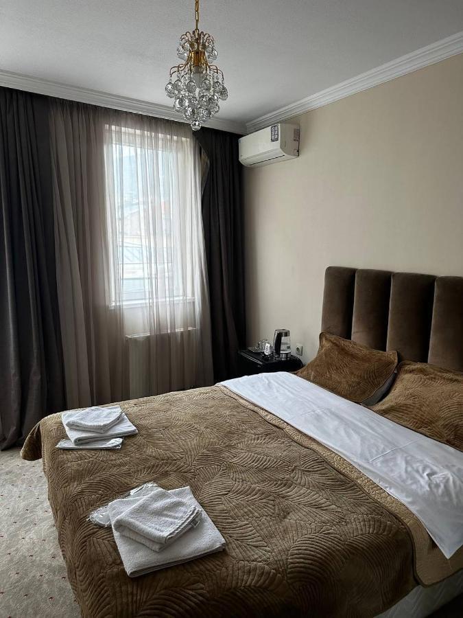 تبليسي Hotel Grandis المظهر الخارجي الصورة
