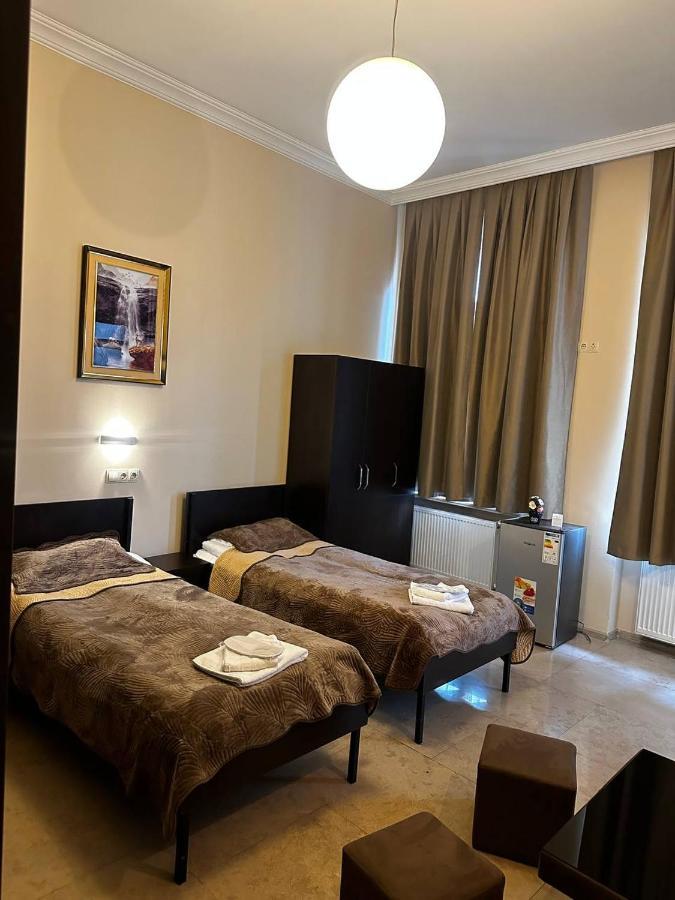 تبليسي Hotel Grandis المظهر الخارجي الصورة